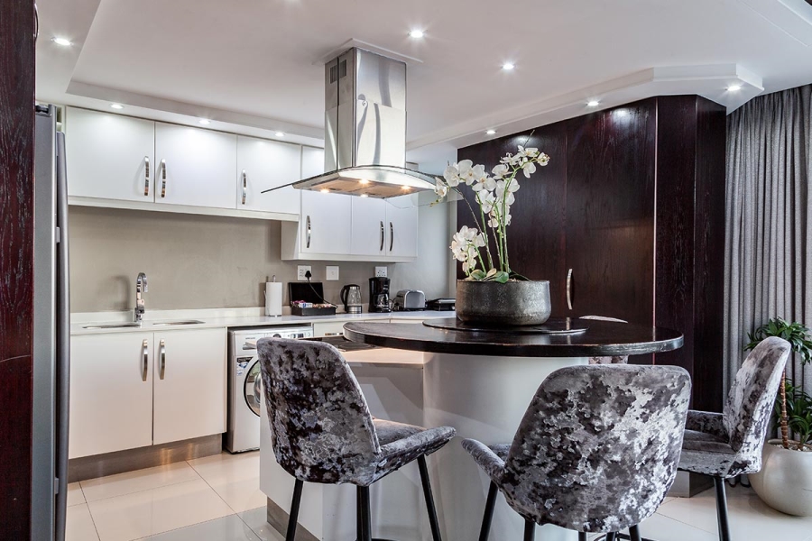 3 Bedroom Property for Sale in Bloubergstrand Western Cape